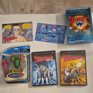 Thunderbirds Lot 5 Diecasy Vechiled Plus Two Pack Dvd Set
